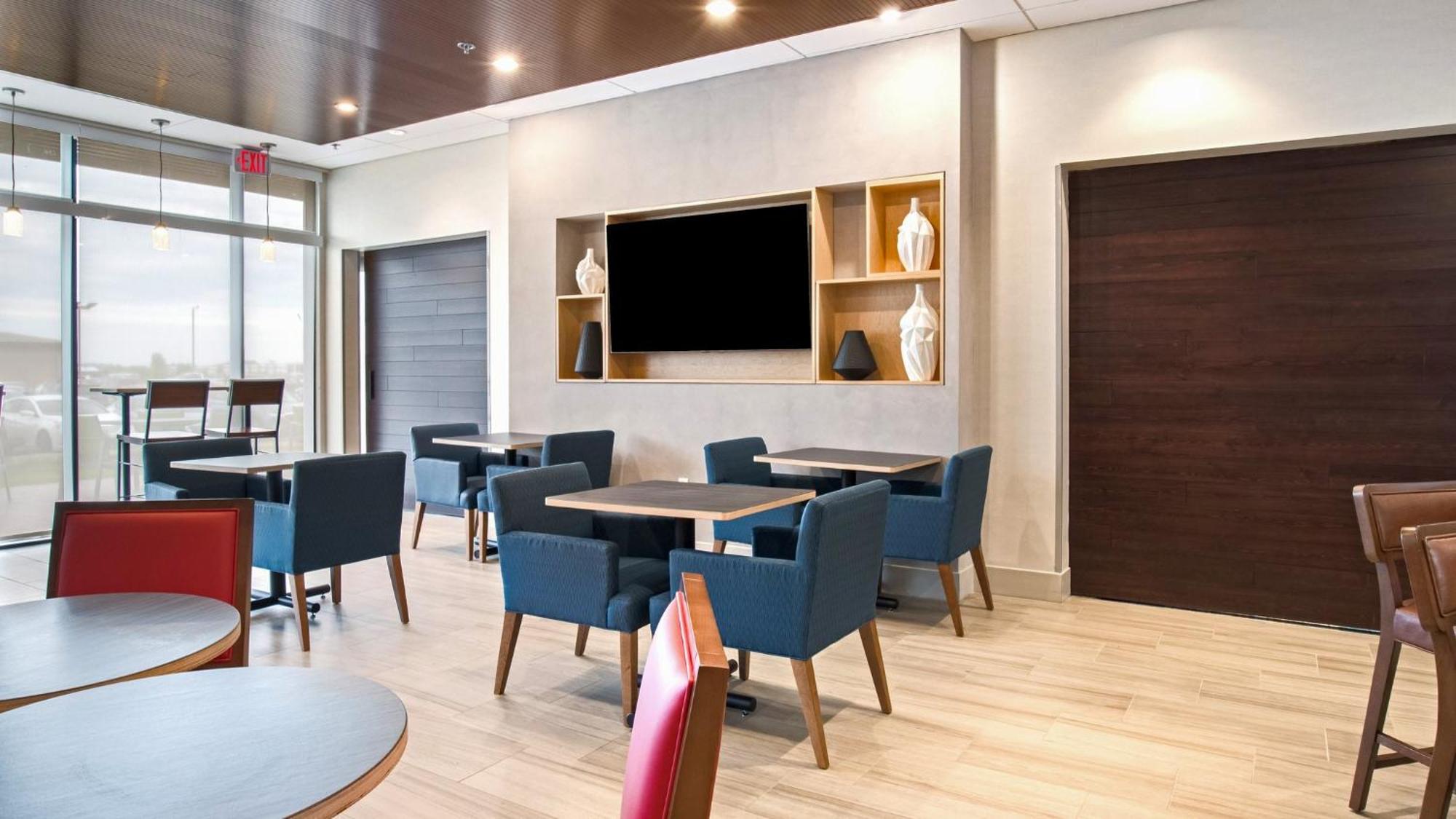 Holiday Inn Express & Suites Racine By Ihg Exterior photo